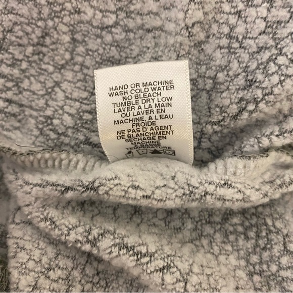 Wildfox Small Gray I’ll Keep You Warm Long Sleeve Pullover - Picture 7 of 8